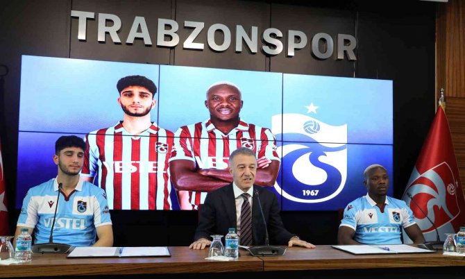 Trabzonspor, Evrard Kouassi Ve Emrehan Gedikli İçin İmza Töreni Düzenledi