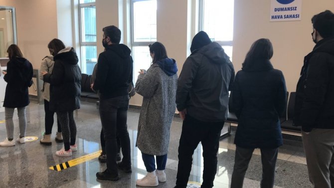 Ukrayna’dan Tahliye Edilen İlk Türk Kafilesi Edirne’ye Geldi