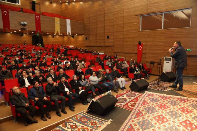 Van Büyükşehir Belediyesi Asırlık ’Dengbejlik’ Kültürünü Yaşatıyor