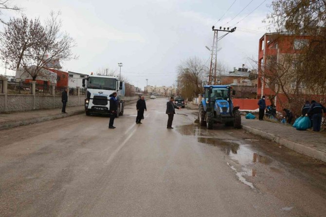 Tuşba Belediyesinden Bahar Temizliği