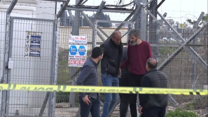 Tamire Götürülsün Diye Verdiği Aracını Alamayınca Baz İstasyonuna Çıktı