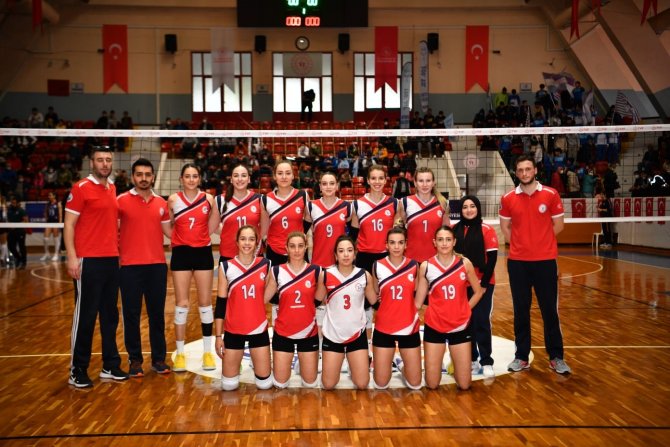 Kadınlar Voleybol 1. Ligi: Çukurova Belediyesi Sk: 3 - Büyükçekmece Voleybol Akademi: 0
