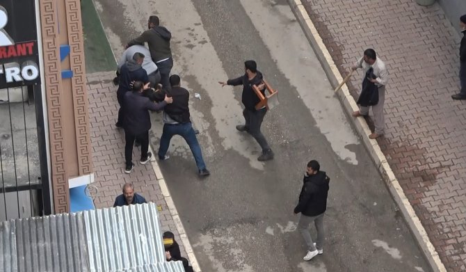 Elazığ’da Silahlı Kavgada Ortalık Savaş Alanına Döndü: 1 Yaralı