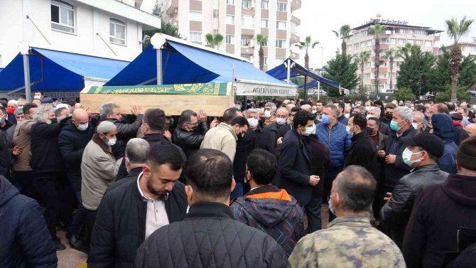 Eski Adalet Bakanı Ergin’in Babası Toprağa Verildi