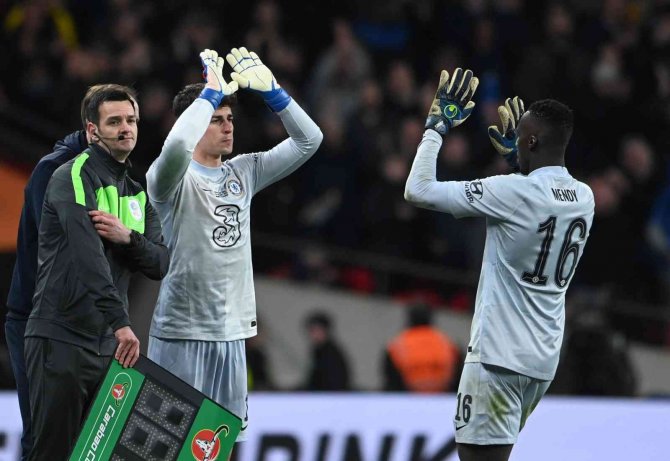 Arrizabalaga Penaltıyı Kaçırdı, Liverpool Kupayı Kaldırdı