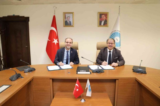 Üniversite Ve Milli Eğitim Müdürlüğü Arasında Protokoller İmzalandı