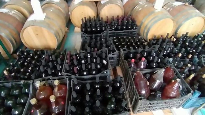 Siirt’te 4 Bin Litre Kaçak Şarap Ele Geçirildi