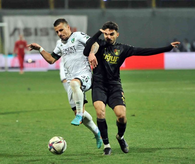 Spor Toto 1. Lig: İ̇stanbulspor: 1 - Kocaelispor: 1