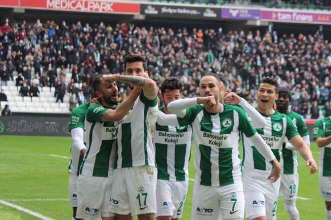 Spor Toto Süper Lig: Gzt Giresunspor: 1 - Göztepe: 0 (İ̇lk Yarı)