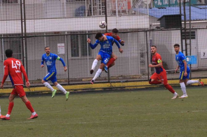 Tff 3. Lig: Belediye Derincespor: 5 - Kardemir Karabükspor:1