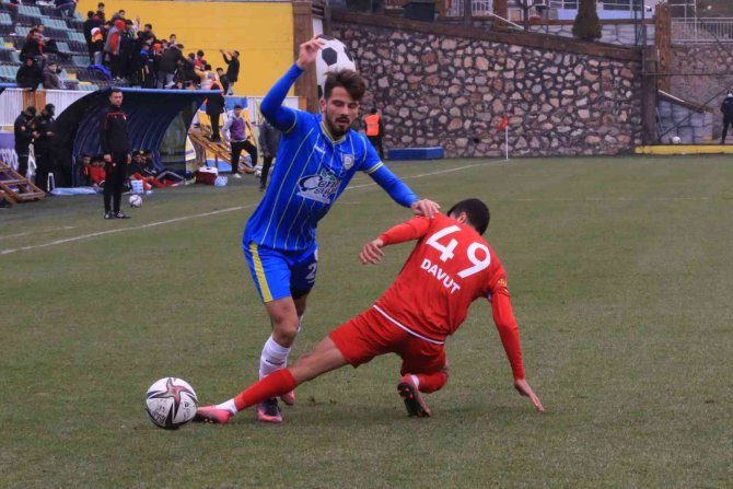 Tff 3. Lig: Belediye Derincespor: 5 - Kardemir Karabükspor:1