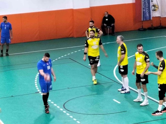 Köyceğiz Belediyespor, Evinde Ağırladığı İ̇zmir Takımına Mağlup Oldu