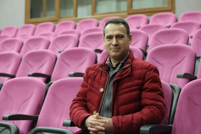 Engelsiz Sahne