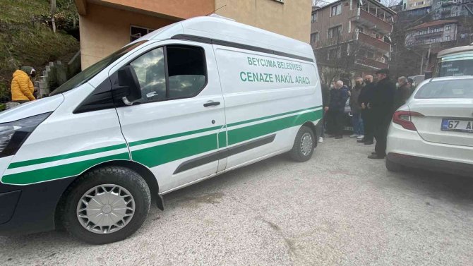 Kaçak Madendeki Göçükte İşçi Son Yolculuğuna Uğurlandı