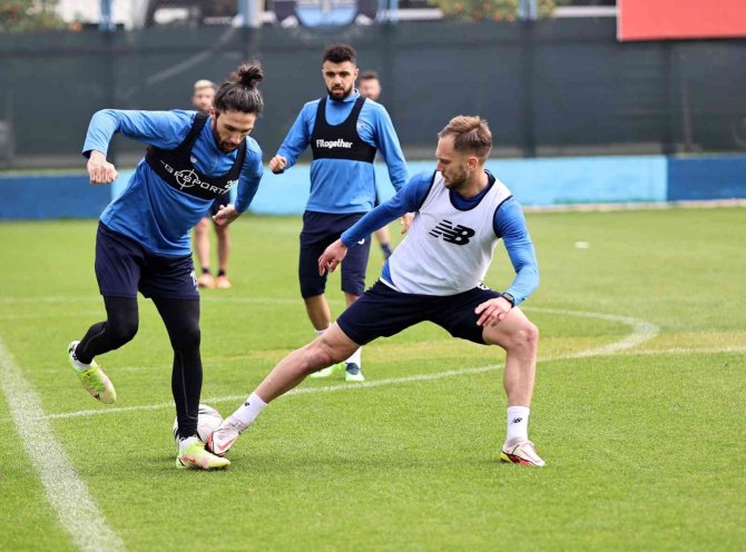 Adana Demirspor’da Yeni Malatyaspor Maçının Hazırlıkları Sürüyor