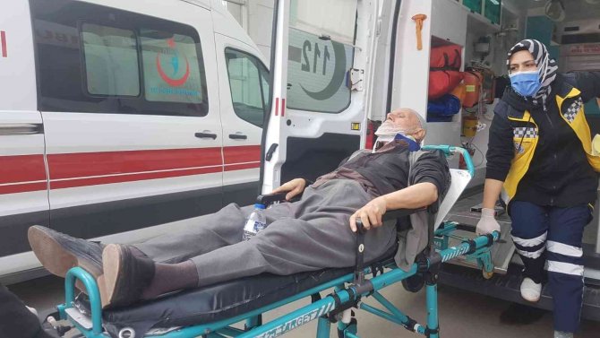 İ̇ki Otomobil Çarpıştı: 1 Yaralı
