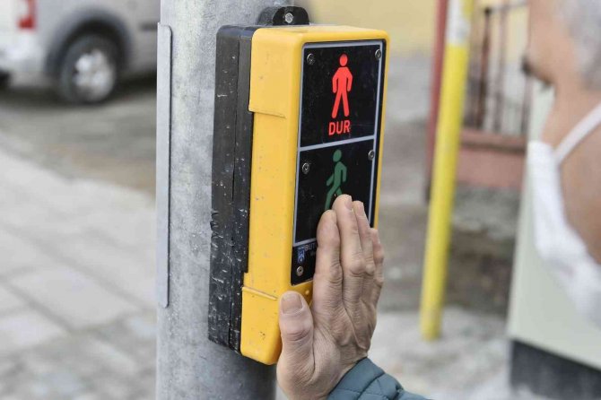 Abb Başkent Trafiğini Rahatlatan Akıllı Kavşakların Sayısını Artırıyor