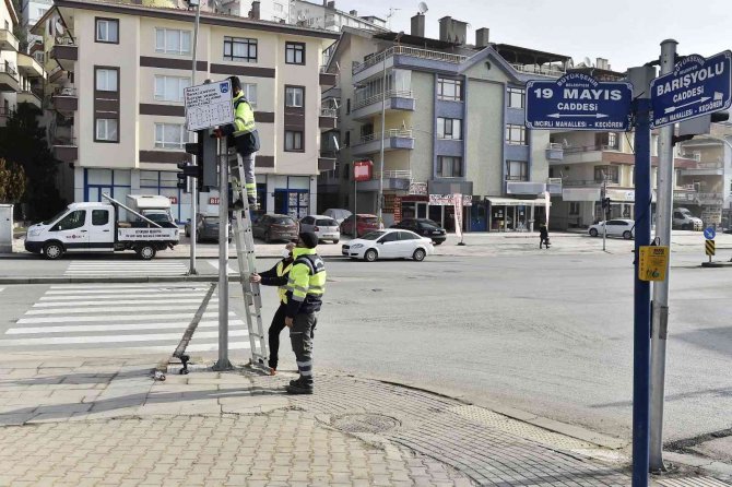 Abb Başkent Trafiğini Rahatlatan Akıllı Kavşakların Sayısını Artırıyor