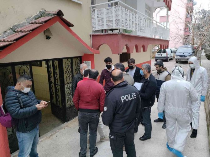 Antalya’da Daireden Yayılan Koku Yalnız Yaşayan Adamın Öldüğünü Ortaya Çıkardı