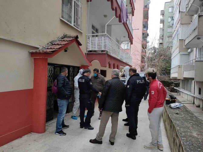 Antalya’da Daireden Yayılan Koku Yalnız Yaşayan Adamın Öldüğünü Ortaya Çıkardı