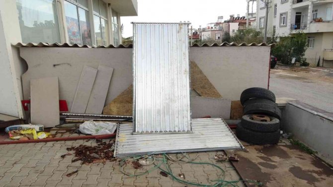 Hurdacı Kadınlar, İş Yerinin Önünden Güneş Paneli Çaldı