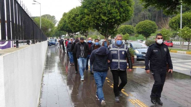 Hamile Yabancı Uyruklu Kadının Yönettiği Fuhuş Çetesi Çökertildi:17 Tutuklama