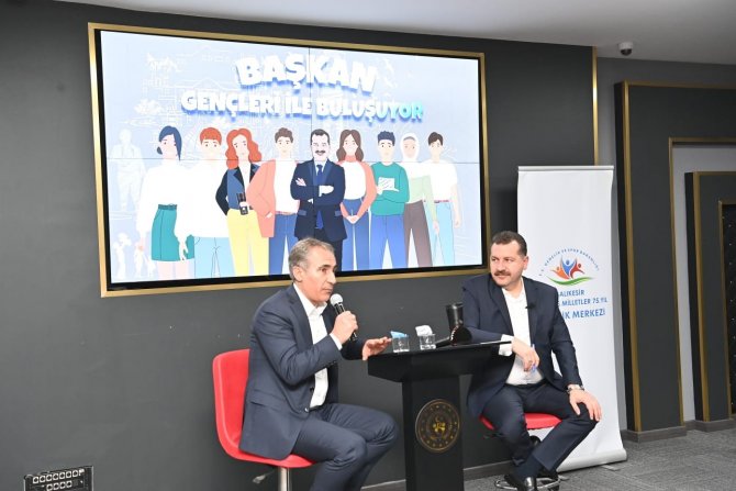 Gençler Yücel Hocalarıyla Buluştu