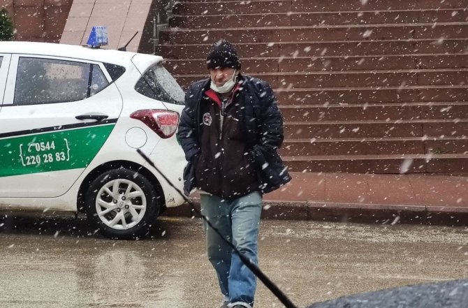 Kar, İ̇stanbul Sınırına Dayandı