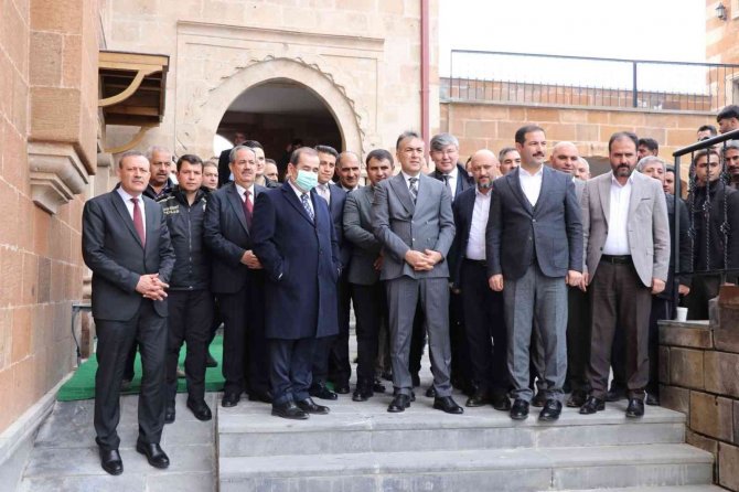Ahlat’ta Kazakistan Fahri Konsolosluğu Açıldı