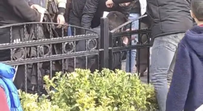İ̇ki Grubun Meydan Kavgasında 1 Kişi Yaralandı