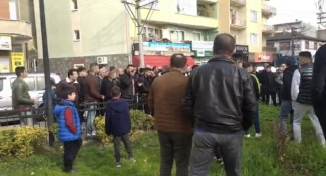 İ̇ki Grubun Meydan Kavgasında 1 Kişi Yaralandı