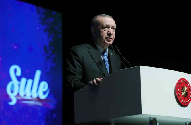Cumhurbaşkanı Erdoğan: “Biz Fikrin, İnancın, Mücadelesini Verenlerin Ardından Gidenlerle Toplantı Yaparken Başkaları Başka Tür Toplantılar Yapıyor”