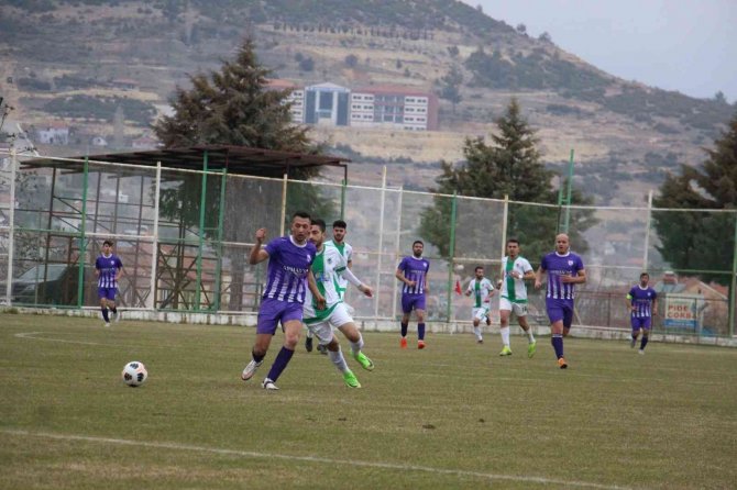 Namağlup Kale Belediyespor, Gol Yağmurunu Acıpayam’da Sürdürdü