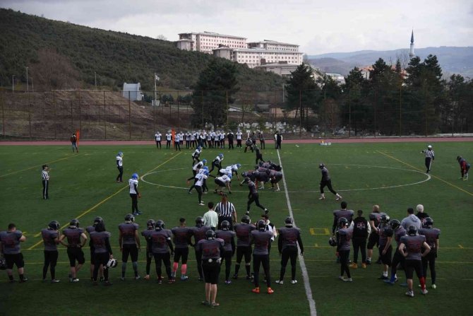 Panthers Galibiyetlerine Kaldığı Yerden Devam Ediyor
