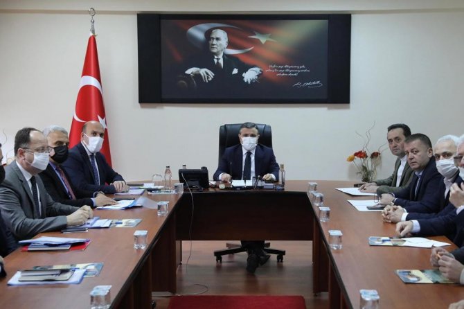 Eğitim Yatırımları Görüşüldü