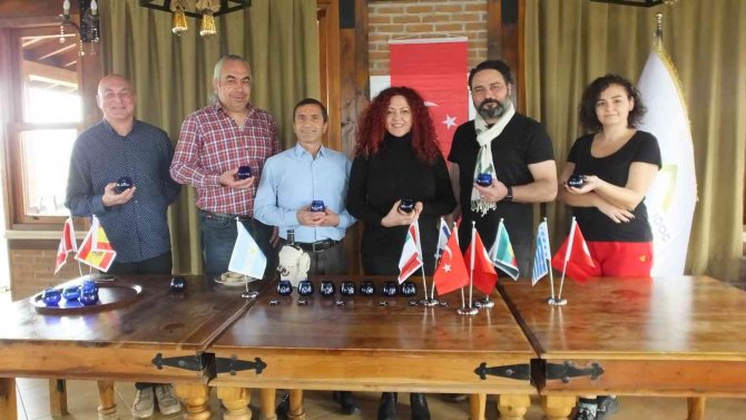 Balıkesir’de Uzmanlar Zeytinyağı Tadımı Yaptı