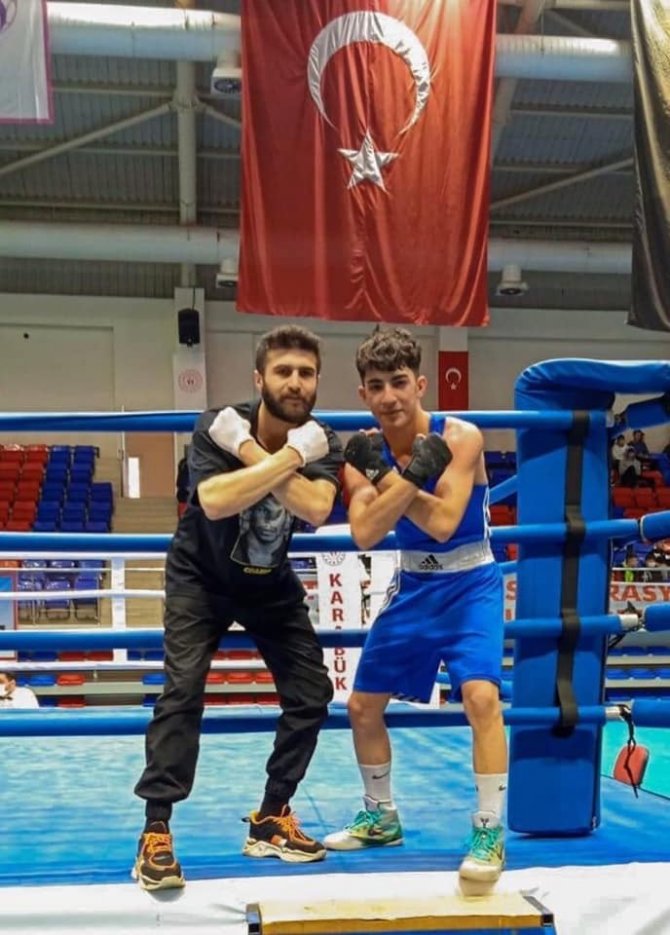 Vanlı Boksör Türkiye Şampiyonu Oldu