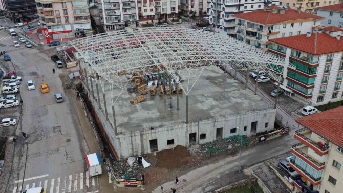 Keçiören Sancaktepe’de Hem Pazar Alanı Hem De Kültür Merkezi Yükseliyor