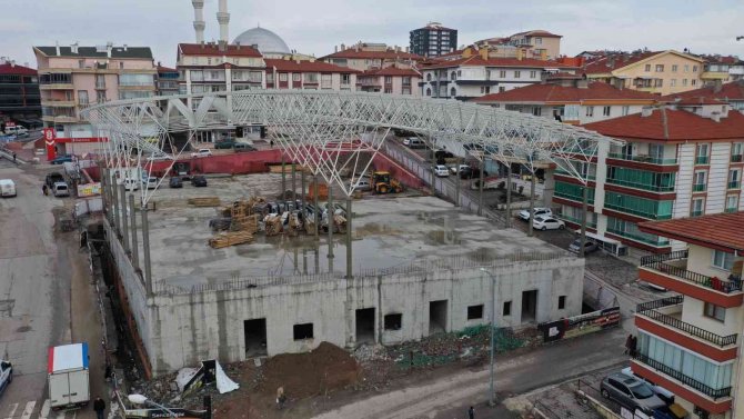 Keçiören Sancaktepe’de Hem Pazar Alanı Hem De Kültür Merkezi Yükseliyor