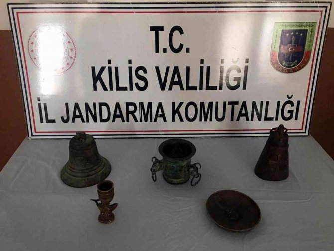 Kilis’te Uzun Namlulu Silah Ve Tarihi Eser Operasyonu