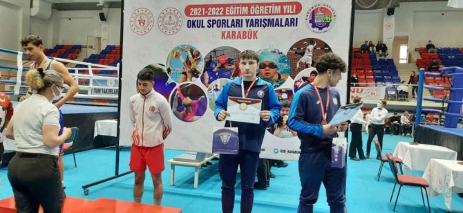 Kütahya Atatürk Anadolu Lisesi Öğrencilerinden Türkiye Şampiyonluğu