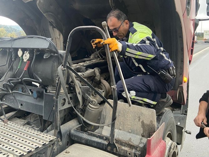 İ̇zmir Polisinden Yürek Isıtan Hareket