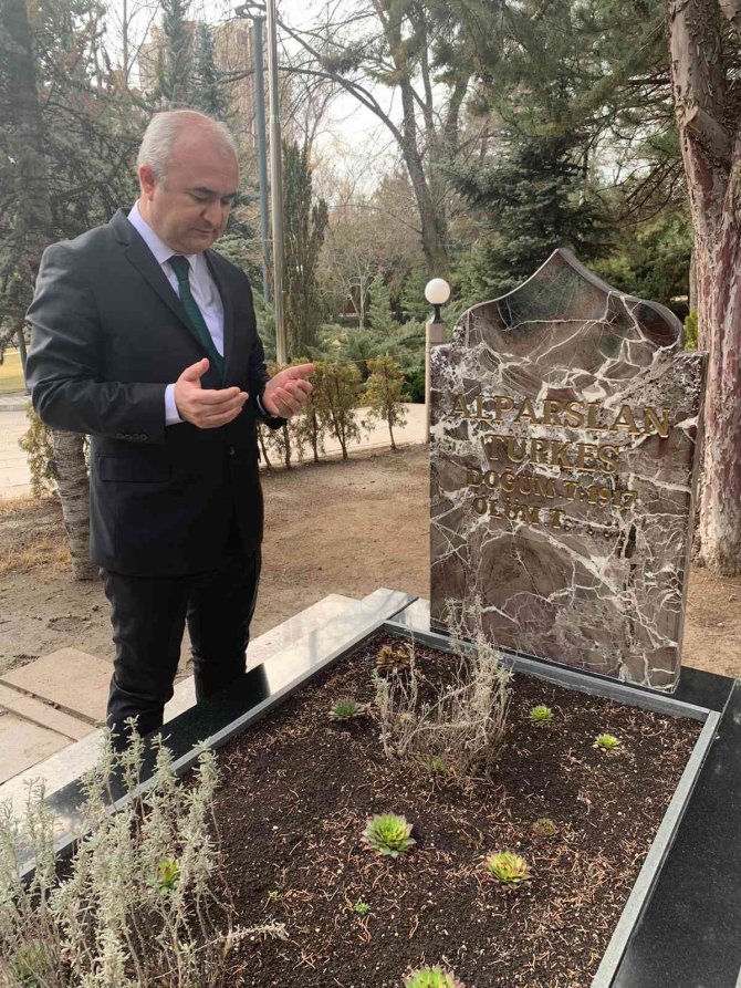 Denizli Mhp’nin Yeni İ̇l Başkanı Yusuf Garip Oldu