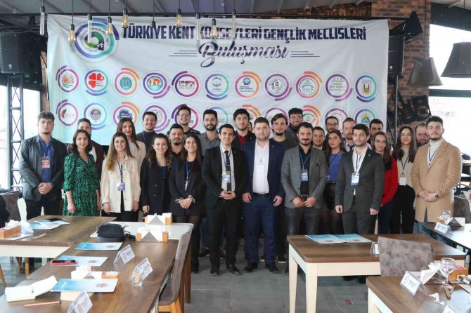 Gençlik Meclisleri Ukrayna-rusya Savaşını Kınadı
