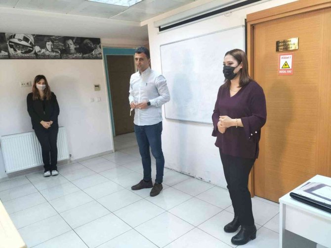 Maltepe’de 130 Miniğe İ̇ngilizce Sertifikası