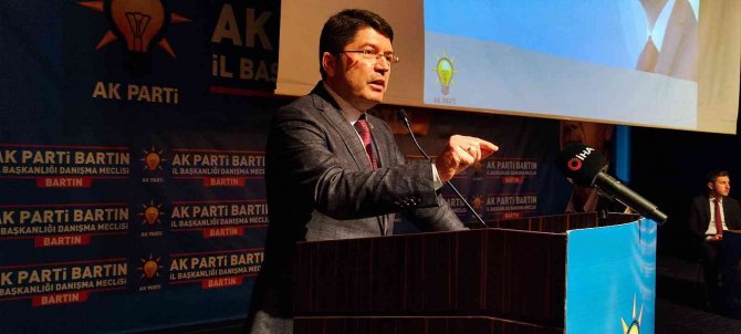 Tbmm Adalet Komisyonu Başkanı Tunç: "Ukrayna İki Güvenlik Konseyi Üyesi Arasında Sıkışmış Kalmış"