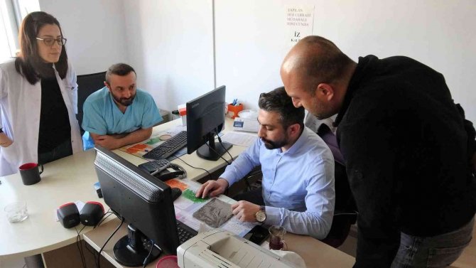 Safra Kesesinden Çıkanlar Şaşırttı, Guinness’e Başvuru Yapacaklar