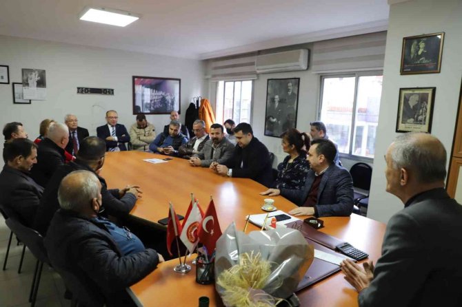 Başkan Çetin Akın’dan Chp İlçe Yönetimine Ziyaret