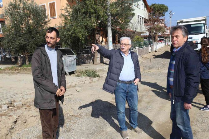Başkan Deveciler Yol Yapım Çalışmalarını İnceledi