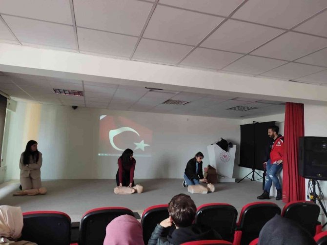 Afyonkarahisar’da Sertifikalı İlk Yardım Eğitimi